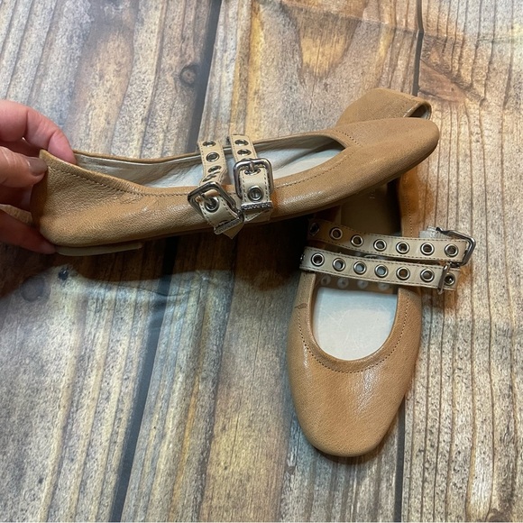 Gianni Bini Tan Women's Flats size 6.5 - Picture 3 of 5